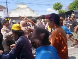 Unjuk Rasa Di Kantor Desa Aikmel Lotim Berakhir Ricuh, Ini Reaksi Kepala Desa