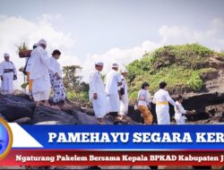 Berita Video : Pamehayu Segara Kertih, Pelayan Umat Ngaturang Pakelem Bersama Kepala BPKAD Kabupaten Jembrana Dan Camat Pekutatan