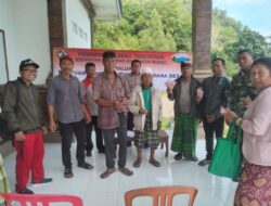 Babinsa Trunyan Lakukan Pengawasan Pastikan Penyaluran BLT-DD Berjalan Lancar