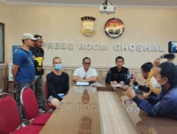 Polda Bali Amankan Bule Yang Hadang Dan Merusak Mobil Dinas Polri