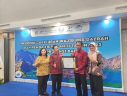 Pemkab Jembrana Terima Penghargaan Kepatuhan  Iuran Jaminan Kesehatan