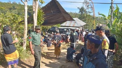 Babinsa Selulung Amankan Upacara Ngaben Di Desa Binaan