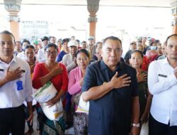 Bupati Tamba Kembali Salurkan  Bantuan Beras CPP Tahun 2023 di  Jembrana