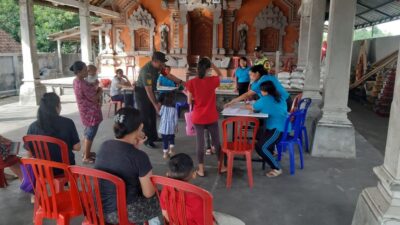 Dukung Upaya Menekan Stunting, Babinsa Dampinggi Posyandu Balita Di Desa Tamanbali