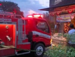 Dilalap Api, Kantor Perbekel Pohsanten Terbakar Dengan Kerugian Sekira Rp. 40.000.000,-