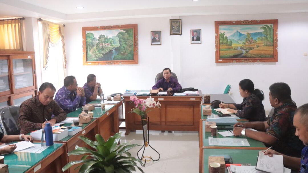 DPRD Jembrana Bahas Rancangan Perda Perlindungan Tenaga Kerja Lokal