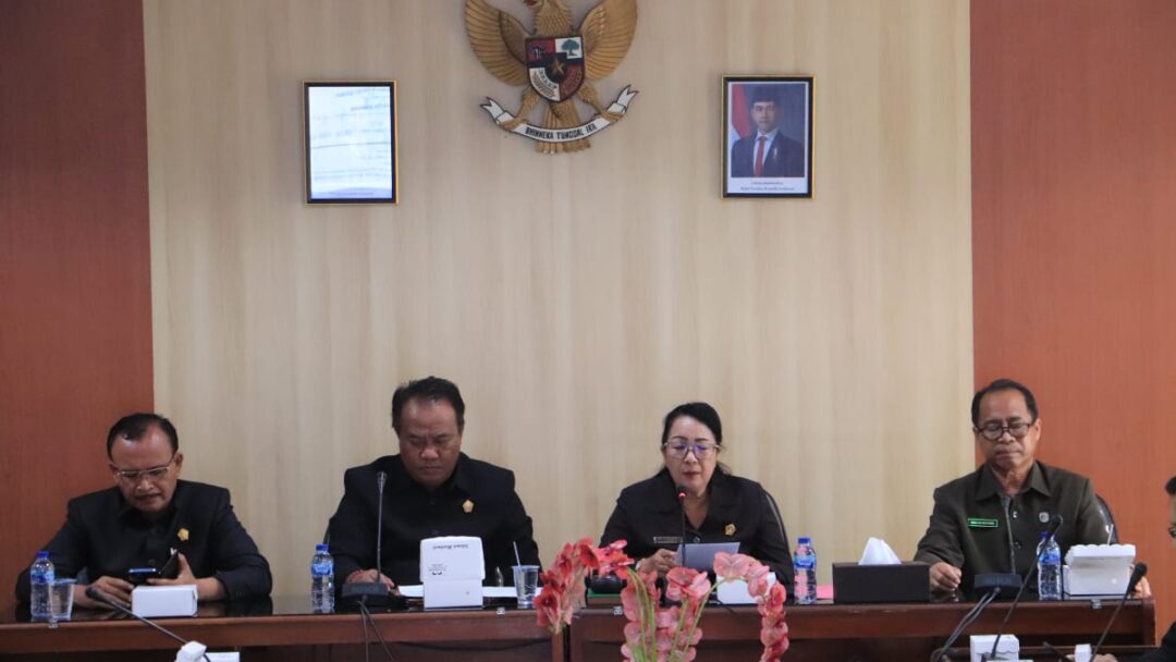 DPRD Kabupaten Jembrana Gelar Rapat Paripurna Pemberhentian Dan Penetapan Bupati Jembrana Hasil Pemilihan Kepala Daerah Serentak