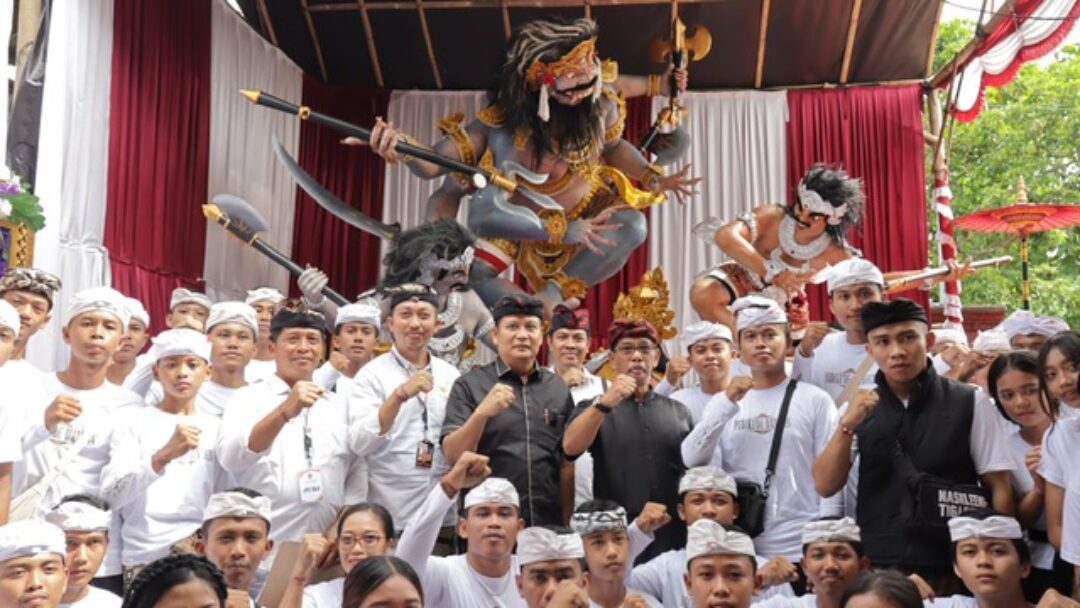 Bupati Kembang Hartawan Pastikan Penjurian Lomba Ogoh Ogoh Obyektif Dan Tanpa Intervensi