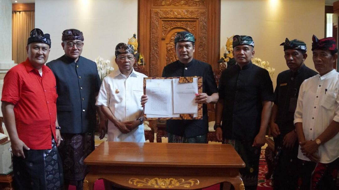 Bupati Kembang Hartawan Teken Permohonan Persetujuan Pelepasan HPL Gilimanuk, Siap Kawal Sampai Cita-Cita Masyarakat Gilimanuk Termujud