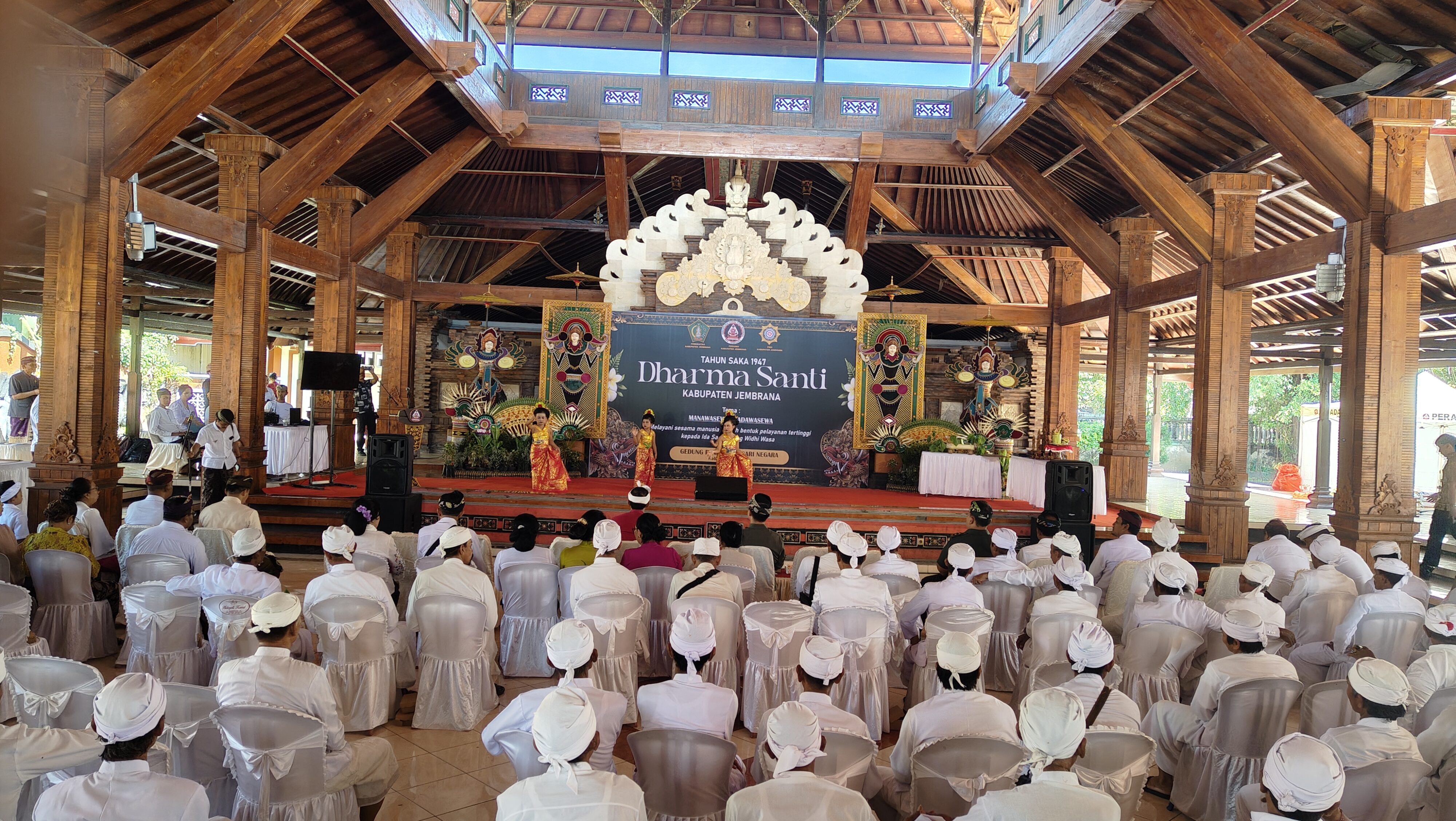 Peradah Kabupaten Jembrana Sentralkan Dharma Santih Nyepi Tahun 2025, Salurkan Banyak Bansos dan Penghargaan