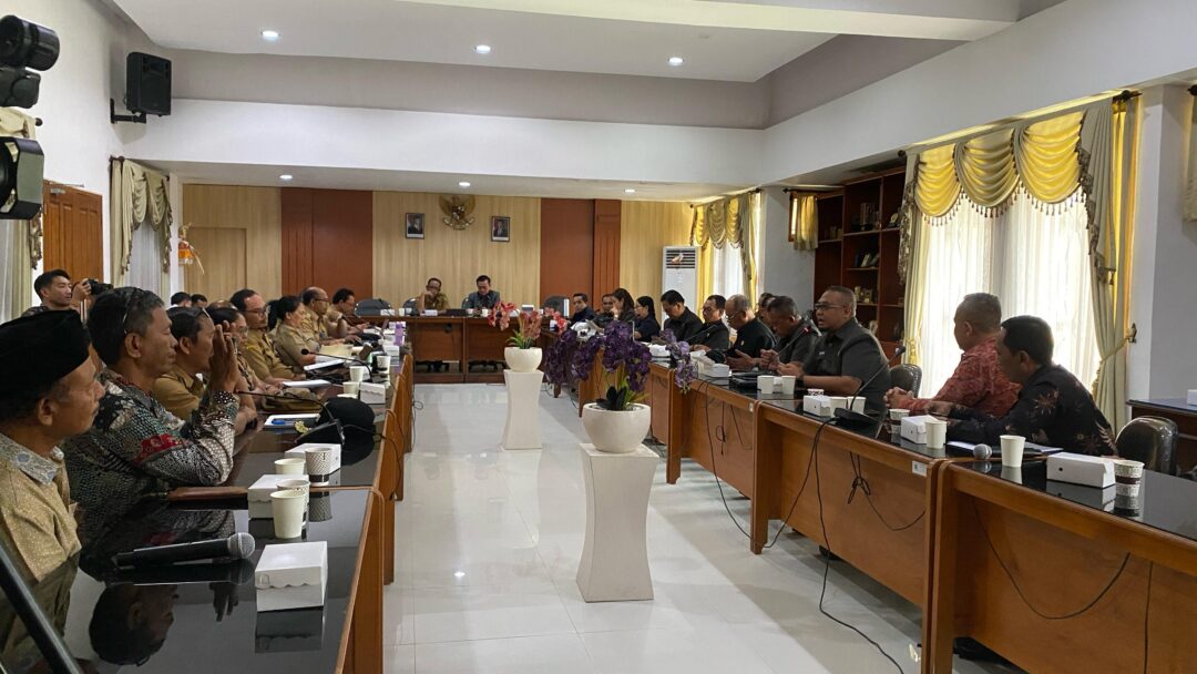 DPRD Kabupaten Jembrana Gelar Rapat Mediasi Bahas HPL Gilimanuk