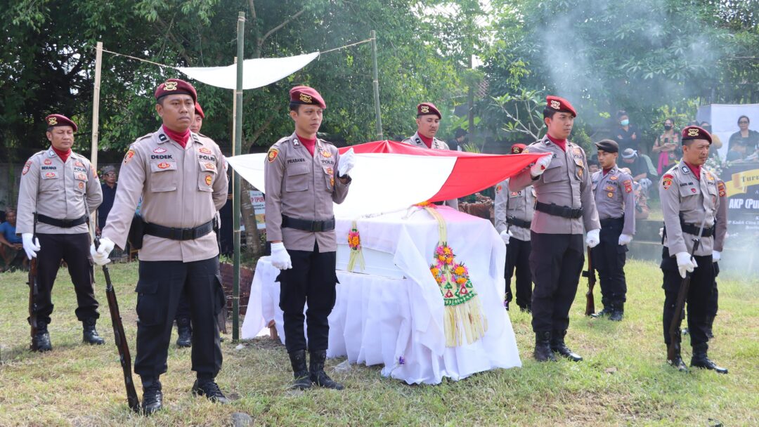 AKP (Purn) I Made Artika Diupacarai Secara Dinas Kepolisian