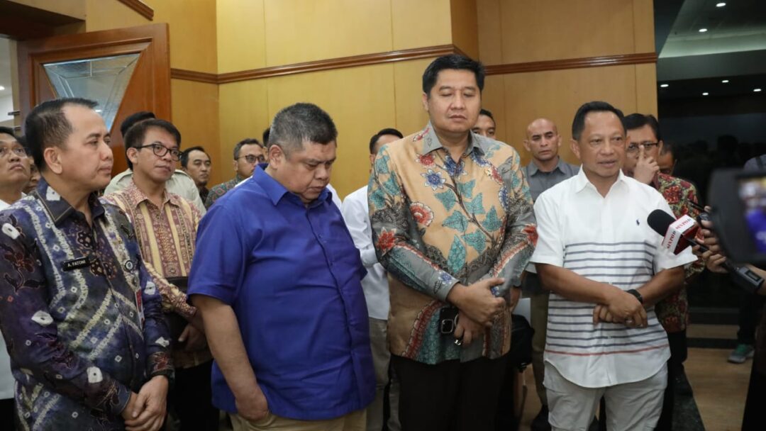 Mendagri Ajak Pemda Dukung Kebijakan Pembebasan Retribusi PBG Dan BPHTB Bagi MBR