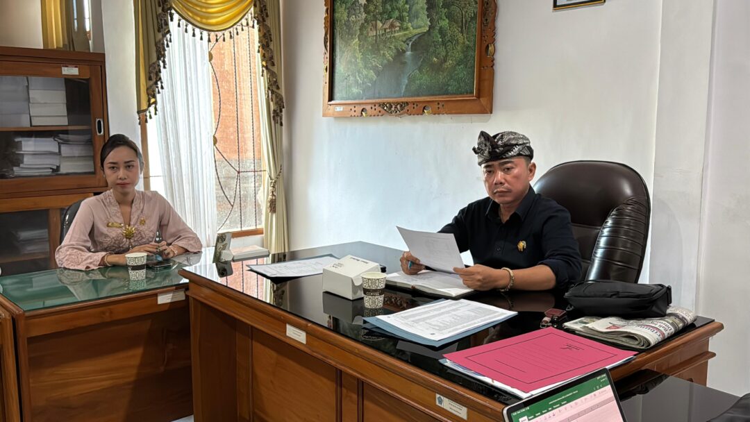 Komisi II DPRD Jembrana Gelar Rapat Kerja Bahas Realisasi dan Evaluasi Pemungutan Pajak Reklame