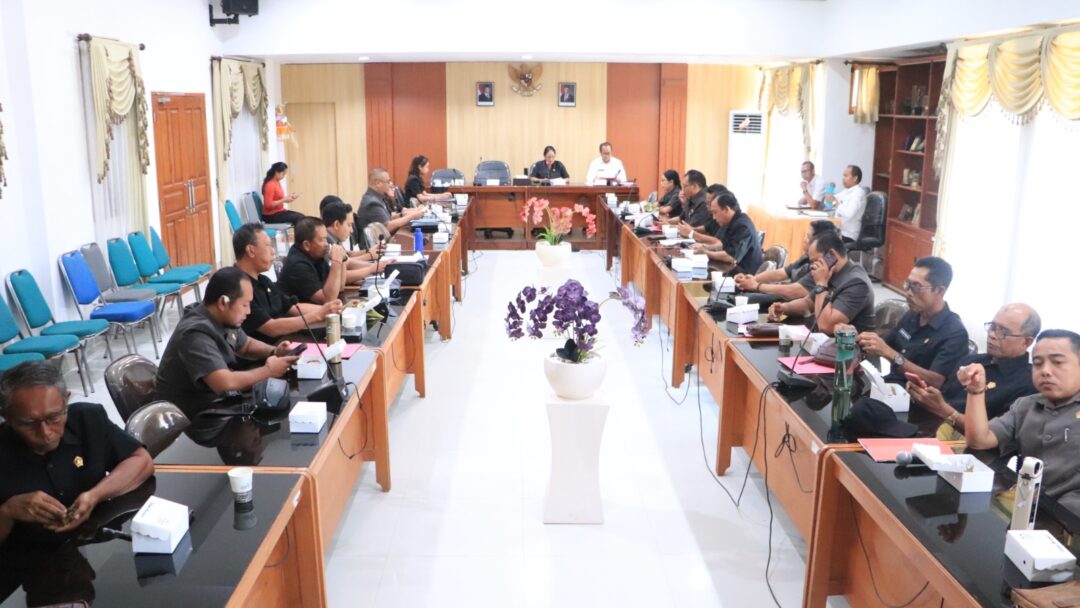 Rapat Paripurna Internal DPRD Jembrana Tetapkan Pokok-Pokok Pikiran Hasil Reses Dan Bentuk Pansus Tata Beracara Badan Kehormatan