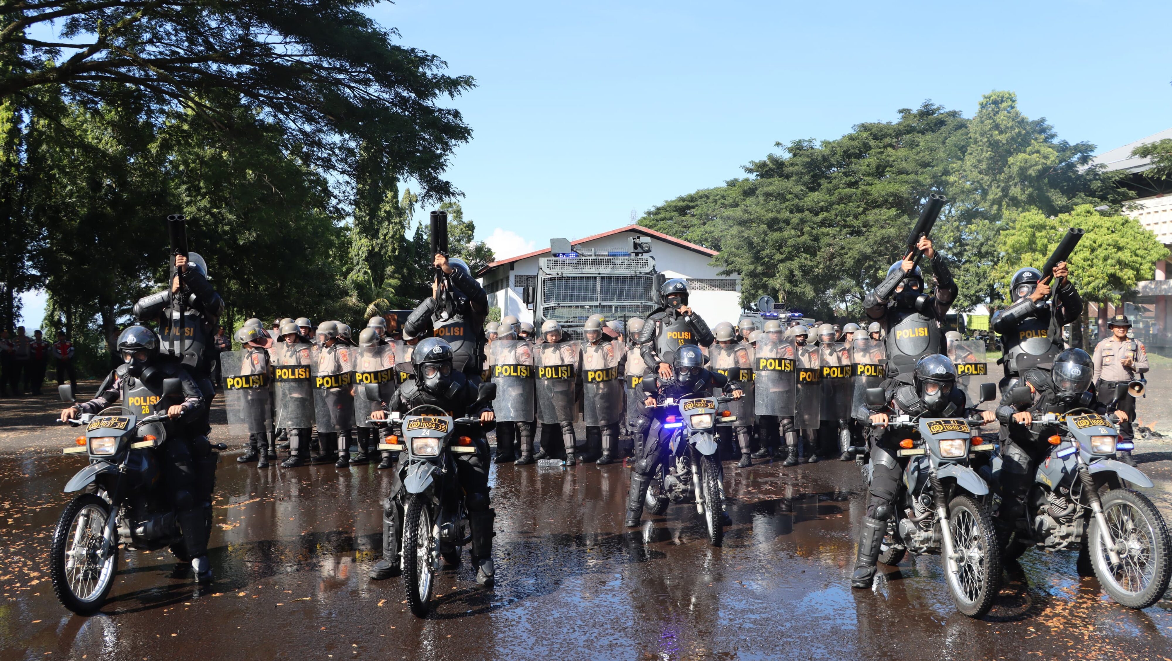 Polres Jembrana Gelar Simulasi Pengamanan May Day 2025, Tegaskan Komitmen: Polri Untuk Masyarakat