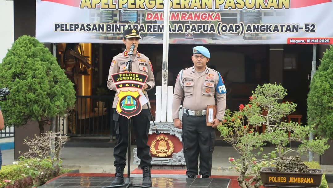Polres Jembrana Gelar Apel Pergeseran Pasukan Bintara Remaja OAP, Kapolres Sampaikan Amanat Penuh Makna