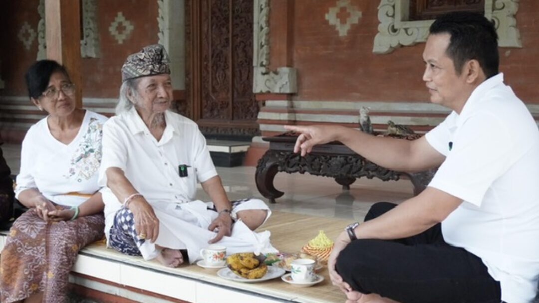 Kembang Ipat Tempatkan 2 ART Kepada Mantan Bupati Jembrana, Penghormatan Atas Pengabdian