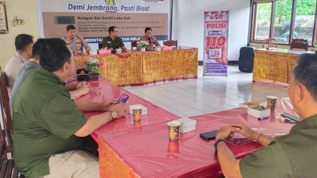 Jumat Curhat Kapolres Jembrana: Wadah Aspirasi Bersama Perbekel, Lurah Dan Bendesa Adat Se-Kecamatan Melaya