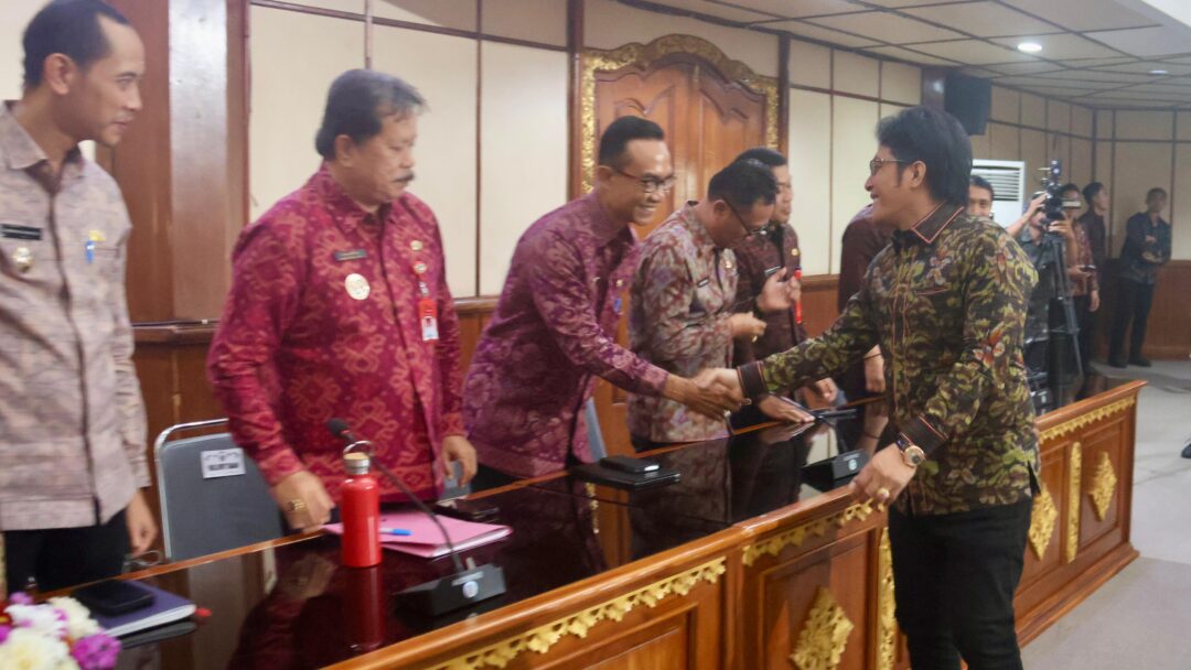 Giri Prasta Ajak Pemerintah Kabupaten/Kota Dan Forum TJSL Bersinergi Entaskan Kemiskinan Di Bali