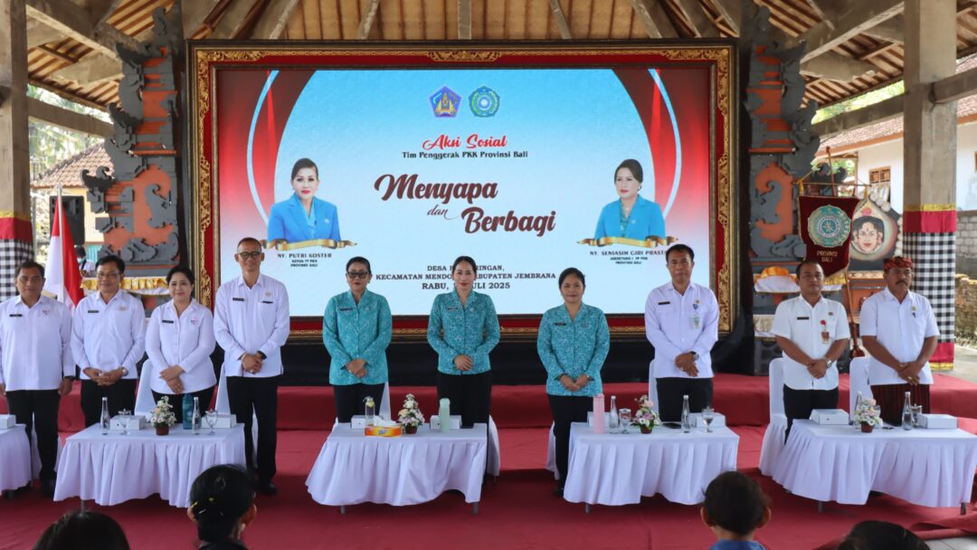 Aksi Sosial “Menyapa Dan Berbagi” TP PKK Provinsi Bali, Sasar Warga Kecamatan Mendoyo