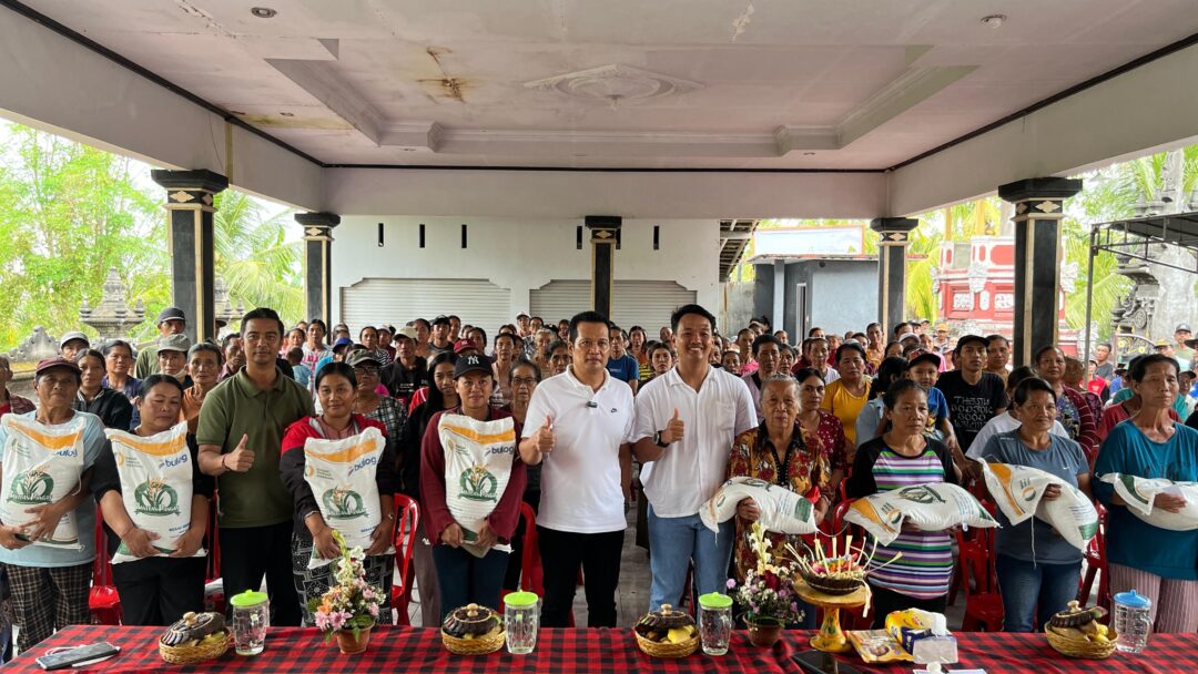 Salurkan 282, 36 Ton Bantuan Pangan Beras CPP, Bupati Kembang : Akhir Juli Harus Selesai!