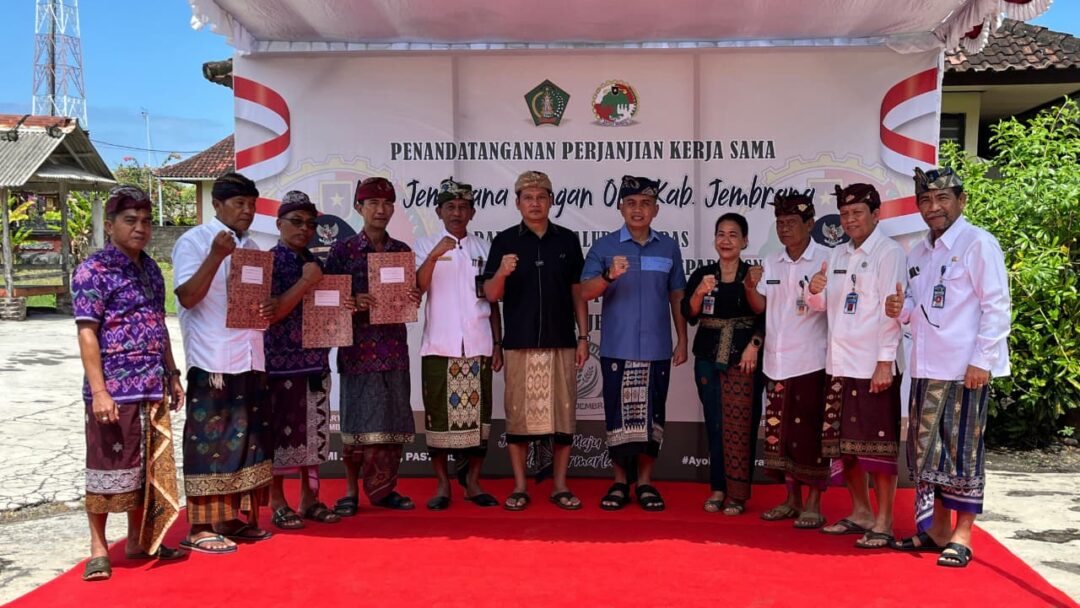 Pemkab Jembrana Hadir, Bantu Petani Bangkit, Salurkan Beras Petani Kepada ASN Melalui KUD