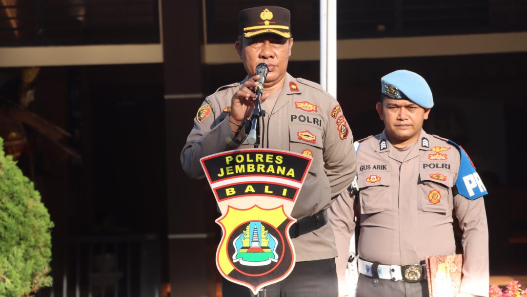 Polres Jembrana Gelar Apel Jam Pimpinan, Wakapolres Tekankan Disiplin Dan Pelayanan Publik