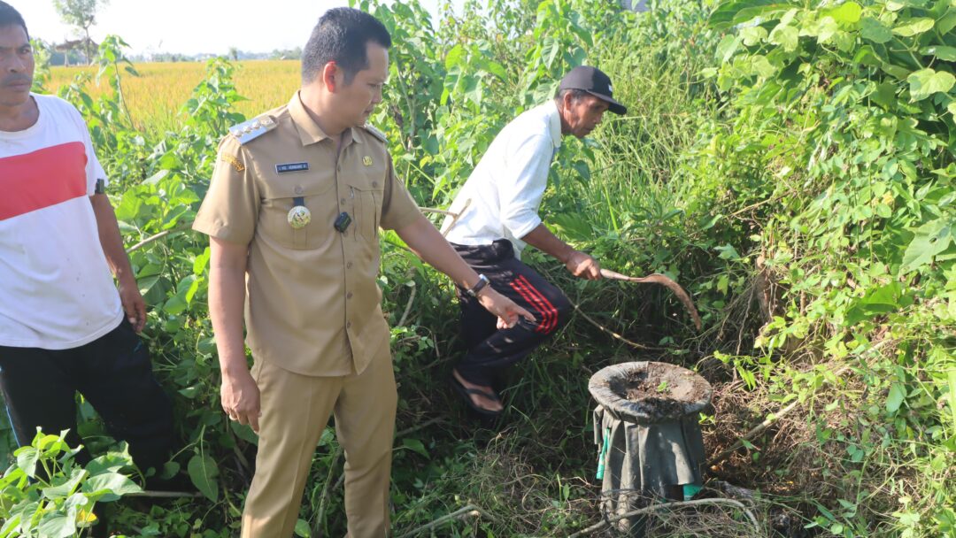Bupati Kembang Hartawan Sidak Sumur Bor