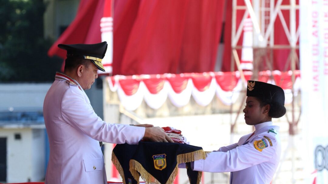 Upacara HUT RI Ke-80, Pj Gubernur Papua Agus Fatoni Ajak Jaga Iklim Kondusif Masyarakat